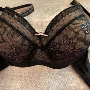 Cacique black lace bra 40c never worn